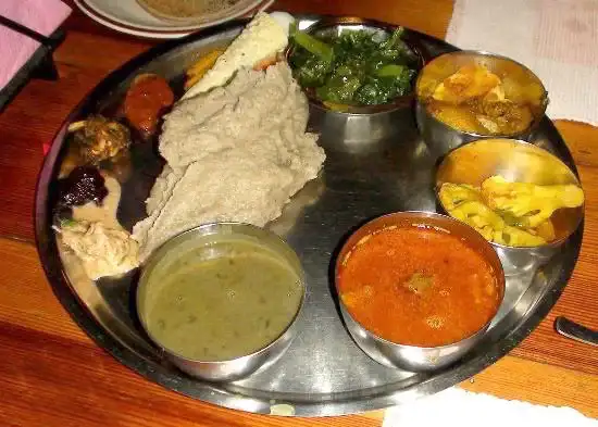 Dhido Nepali Food 